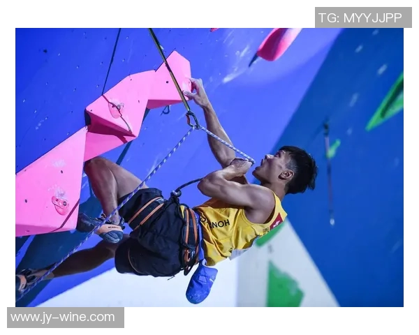 南京攀岩队与杭州攀岩队赛后复盘力量对决的精彩瞬间与战术分析